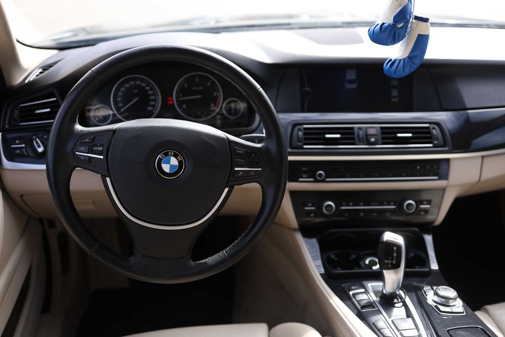 BMW Seria 5 2012 — imagine 5