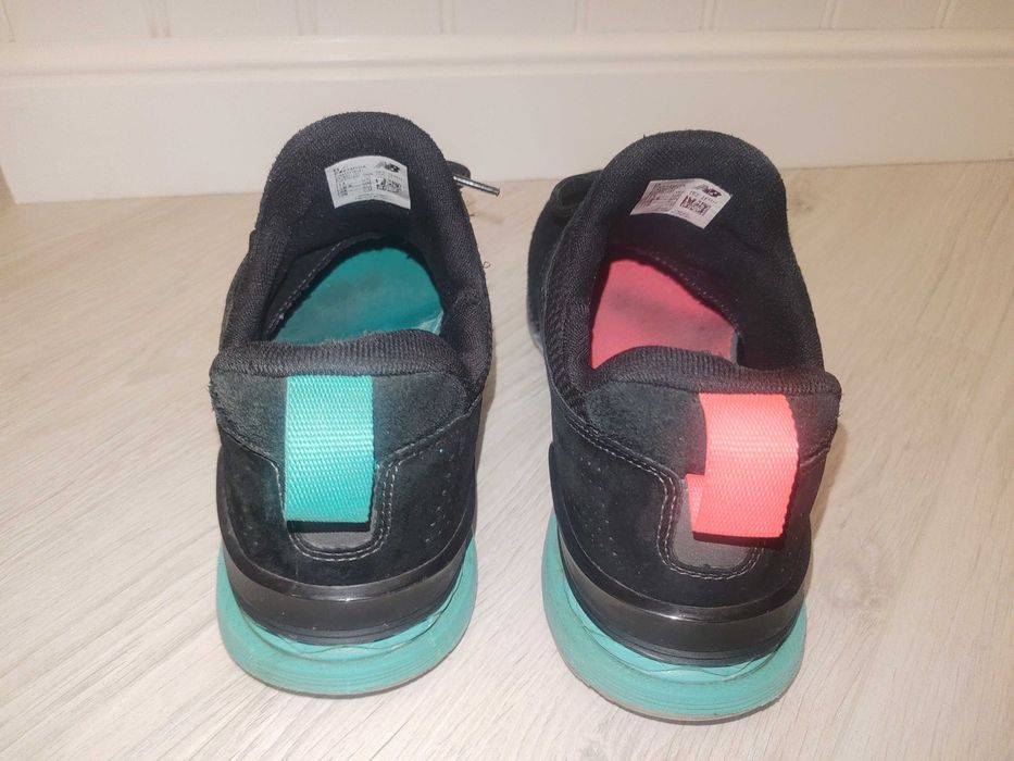 New Balance 574 MS574DOA. Кр-ос-совки.
