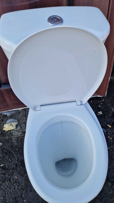 Продается унитаз