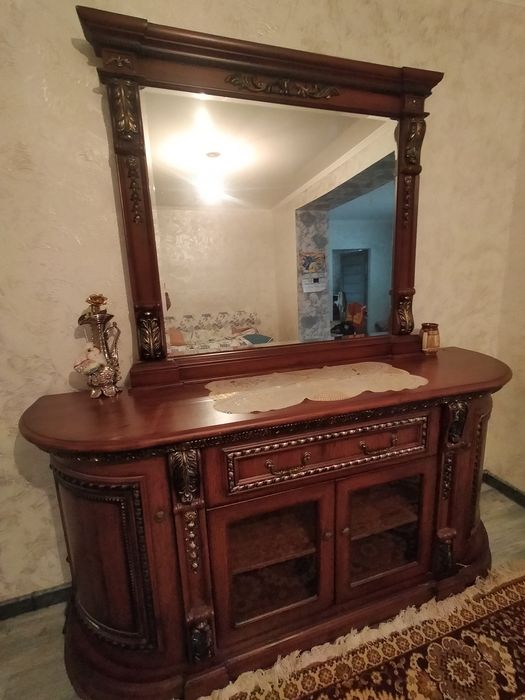 Продам комод-горку!