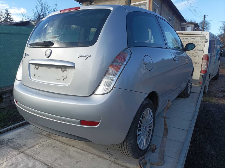 Lancia Ypsilon на части