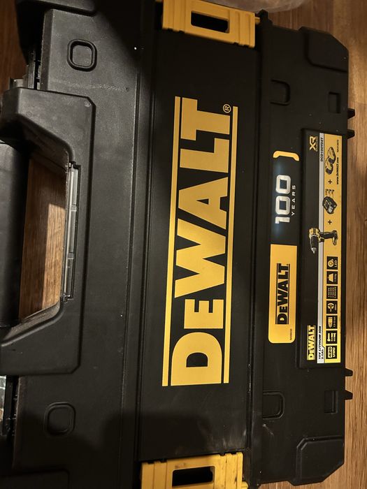 Продам шруповерт DeWalt