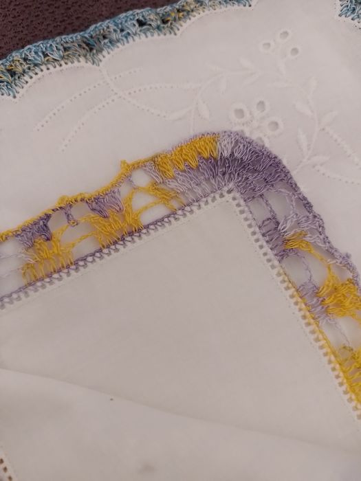 Кърпички носни плетена дантела