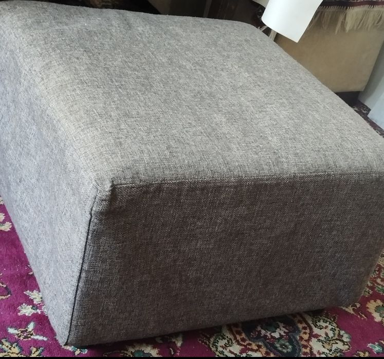 Продаётся уголок б/у. Состояние среднее. Только надо почистить...