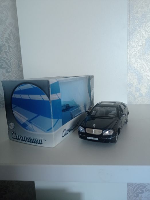 Модель Мерседес в масштабе 1 43.