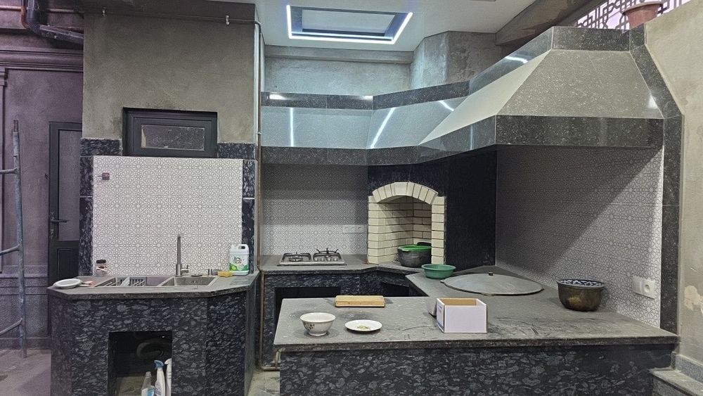 2 sotih uchaska sotiladi