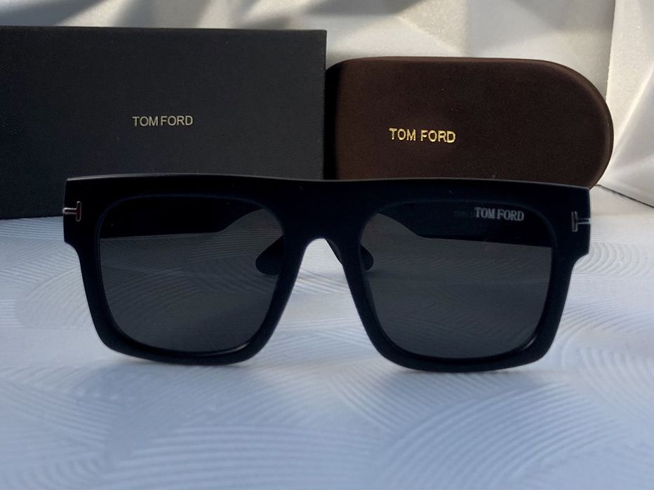 Мъжки слънчеви очила маска