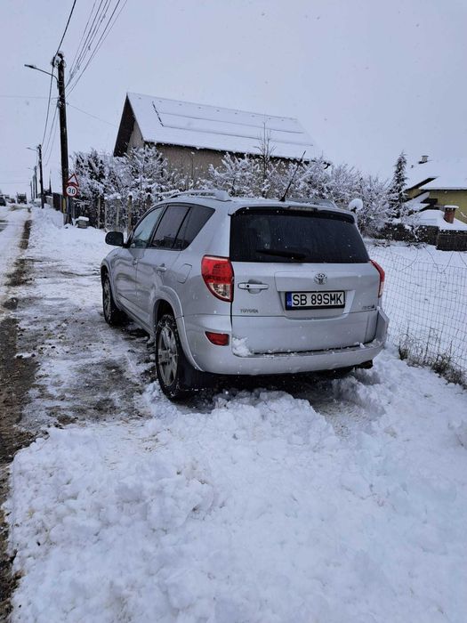 Ofer spre vanzare Toyota rav4  af 2006 , dotari premium , vt 2027