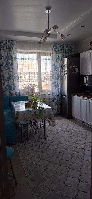 2х ком квартира  65 м2