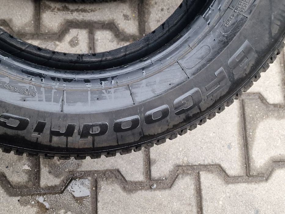 215 65 16 BF Goodrich 2 бр.