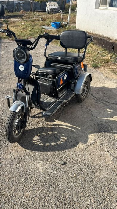 Продам 3 х колесный электроскутер