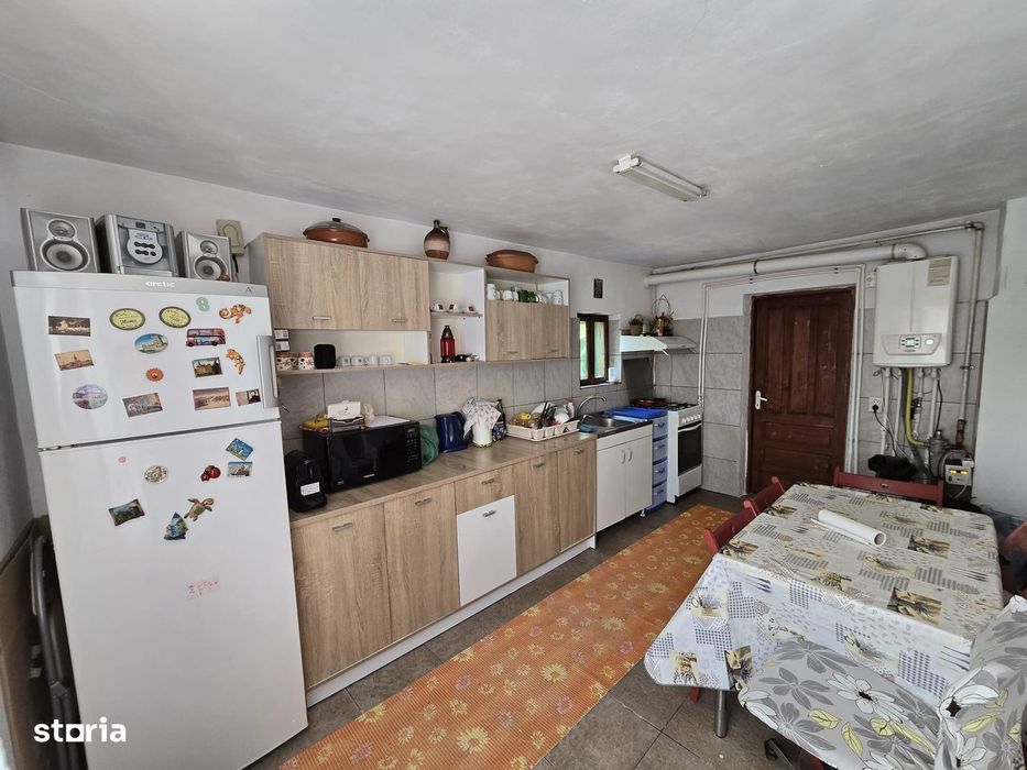 De vanzare casa cu suprafata construita 92mp si curte de 584mp
