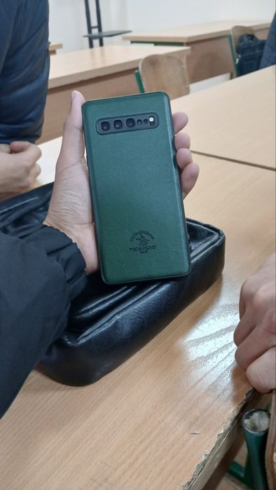 Samsung S10 5g chotki ishlaydi umuman qotmaydi