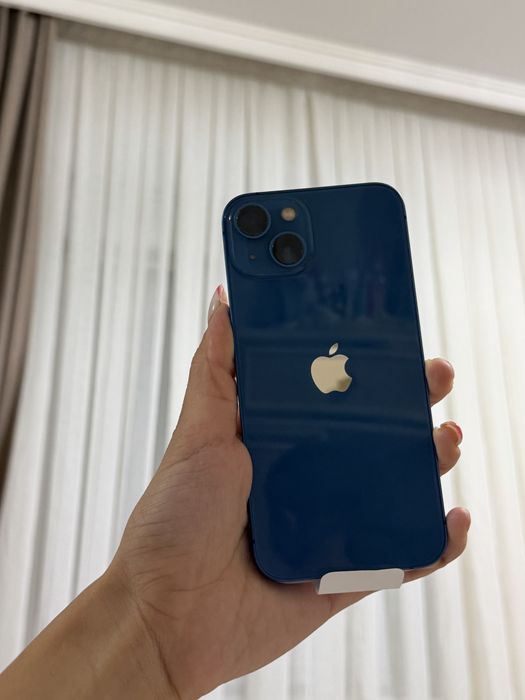 Продам iphone 13 blue