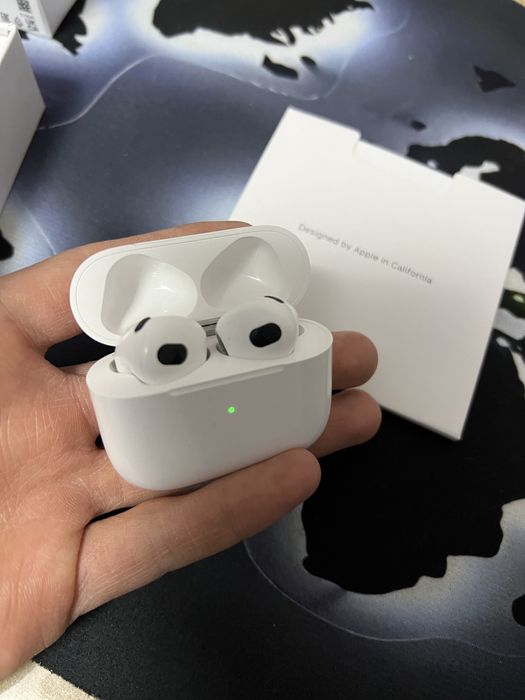 Срочно продам AirPods 3