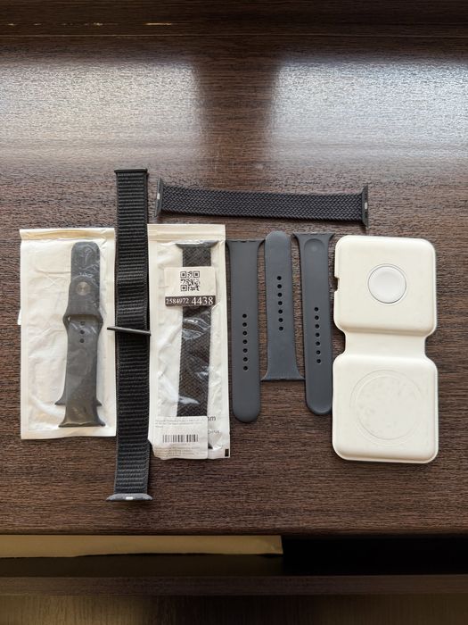 Продам Apple Watch series 8 оригинал