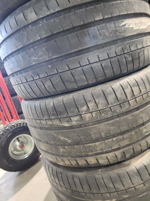 4бр.летни гуми 265/35/19 Vredestein