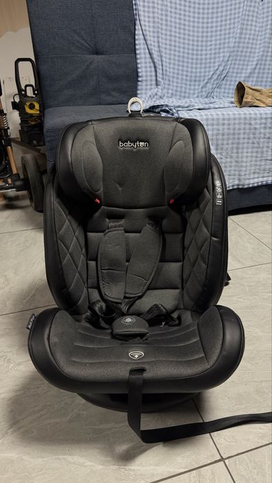 Автокресло babyton 0+ лет.