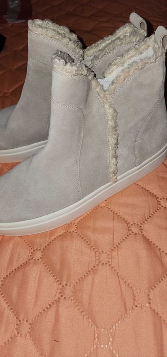 Зимни боти от естествен велур