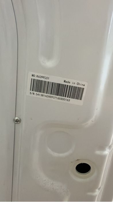 Продам стиральную машинку Midea