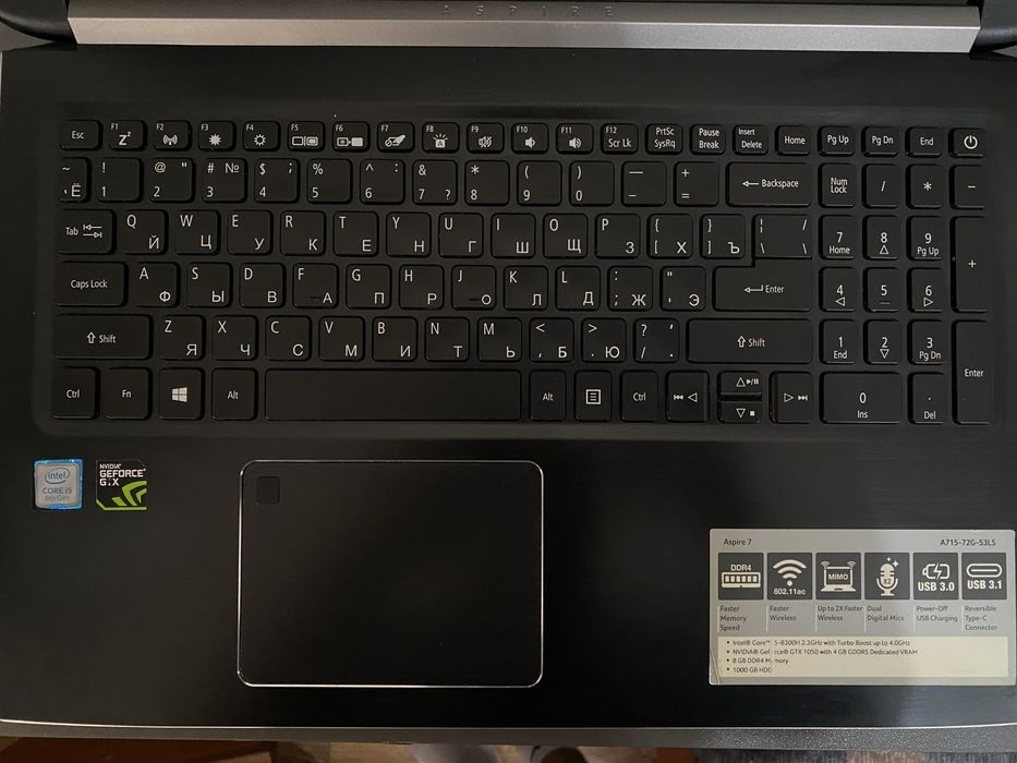 Ноутбук Acer Aspire 7 A715-72G