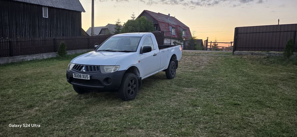 Mitsubishi L200 2.5 diesel manual
