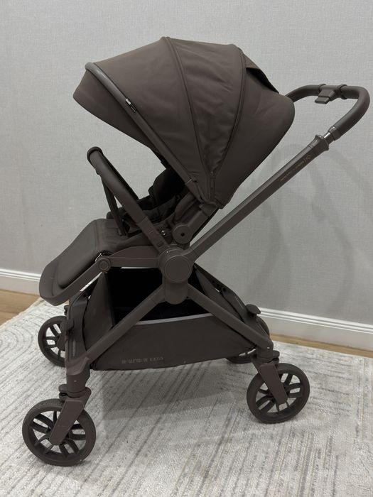 Продам коляску Kidillo D901 матовый