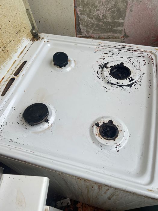 Aragaz zanussi 4 ochiuri + cuptor
