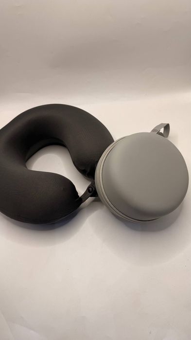 Подушка для путешествий в самолёте в автомобиле на шею с чехлом