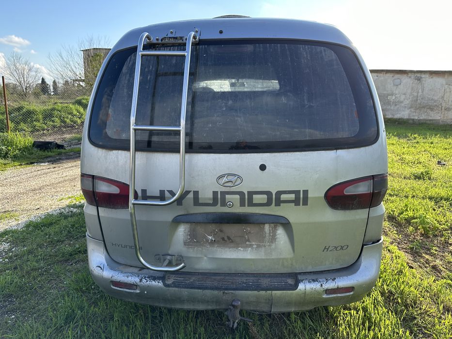 Hyundai H200 на части