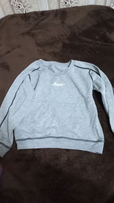 Кофты на мальчика в отличном состоянии