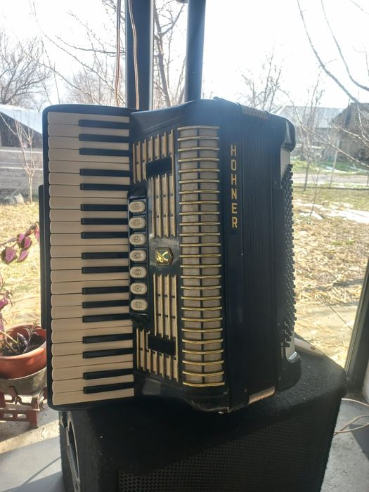Acordeon hohner verdi III