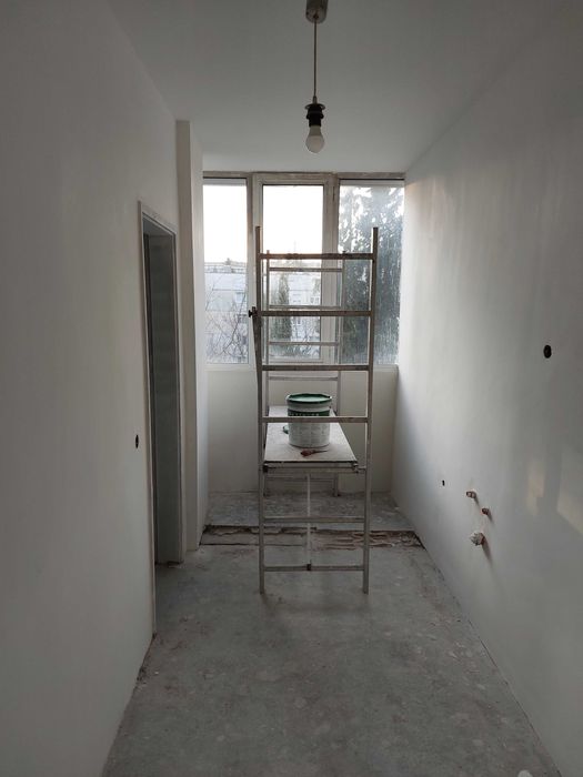 Продава тухлен апартамент в центъра до Енергото