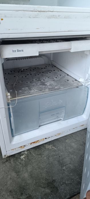 Продам холодильник