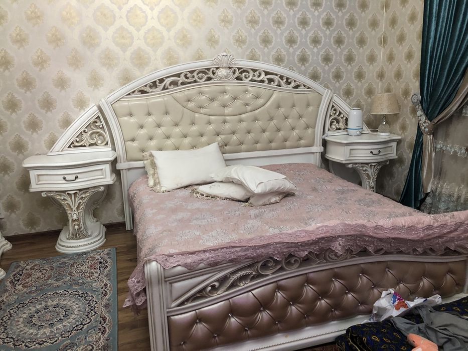 Продам спальний гарнитур срочно