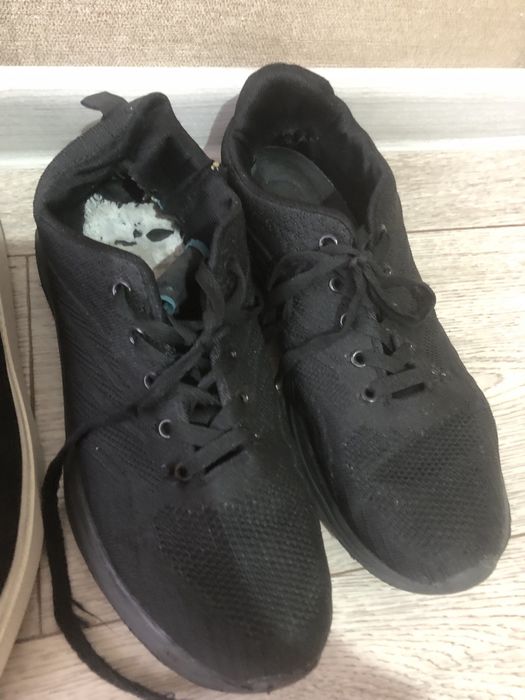 Продам 3 пар обуви 42 размер