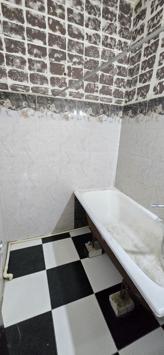 Продаётся квартира Чиланзар 7 квартал 1/4/4 панель без балкона
