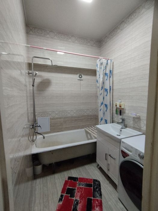 Срочни ижарага берилади.
Юнусобод 14-қаварталда, Туркистон метро яқини