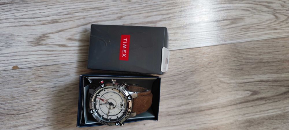 Мъжки часовник Timex Intelligent Quartz T2N721 компас , температура