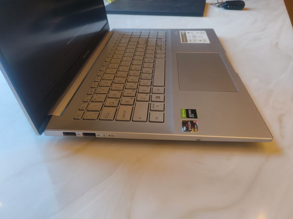 Asus Vivobook pro 15