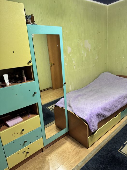 Продаю гарнитур в детскую комнату