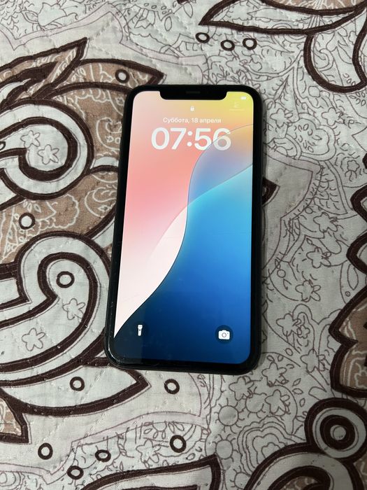 Продам iPhone 11 айфон 11