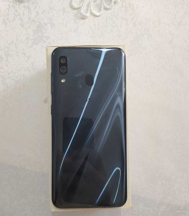 Samsung galaxy a30
