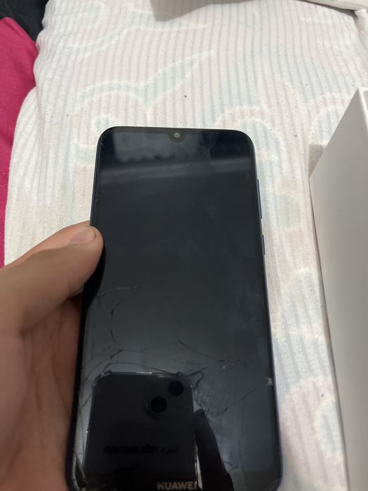 Продам Huawei y7 2019
