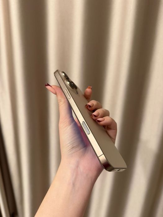 Продам айфон в идеально состоянии