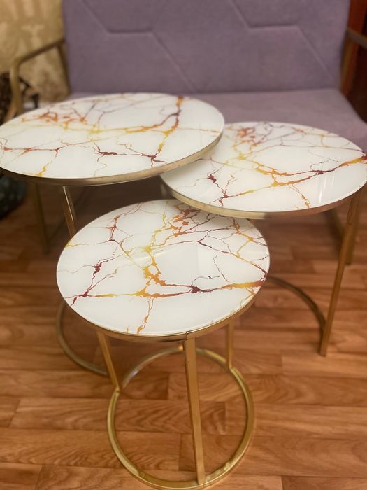 Продам набор столиков