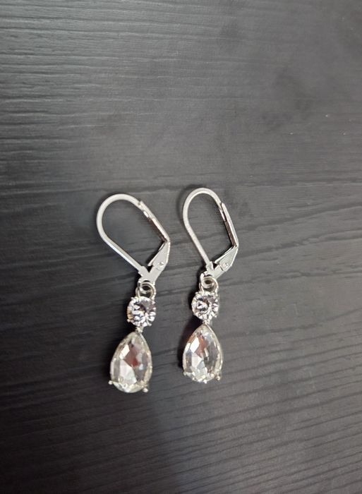 Vând Set 3 perechi Cercei Eleganți Noi