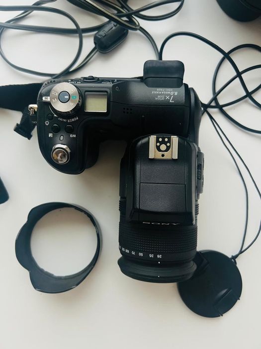 Продам фотоаппарат Sony