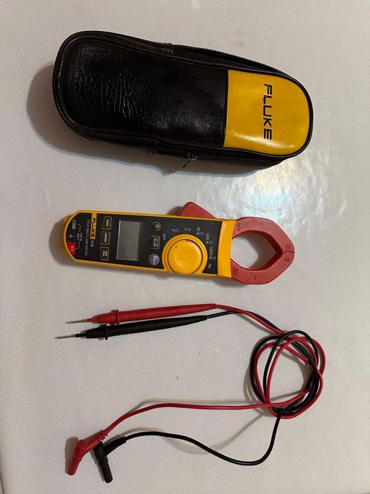 Срочно продам Fluke 319