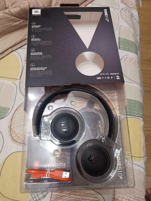 Продавам чисто нови Bluetooth стерео слушалки JBL TUNE 510BT! Не са ползвани в кутия с кабел!